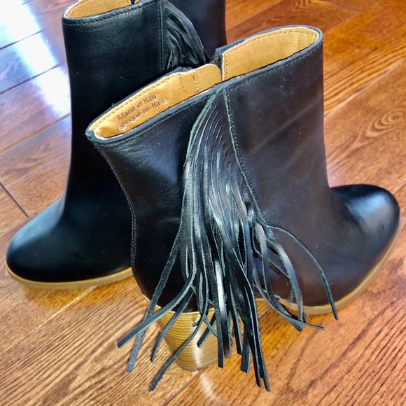 NWOT leather boots with leather fringe - Picture 4 of 8